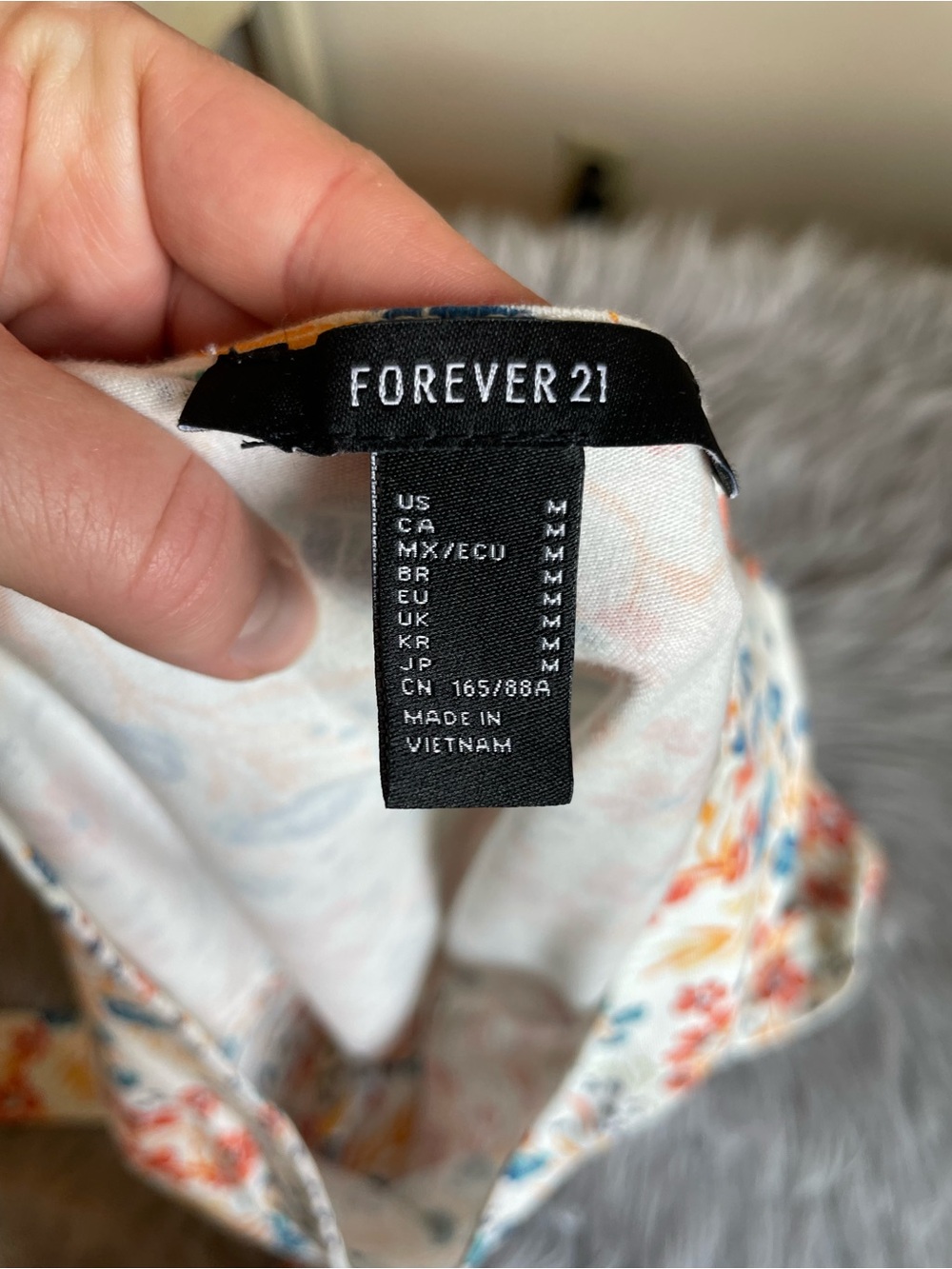 ☀️Cropped Forever 21 floral top with tie - Picture 3 of 8